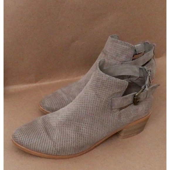 Dolce Vita Taupe Bootie - Size 8 - Picture 1 of 7